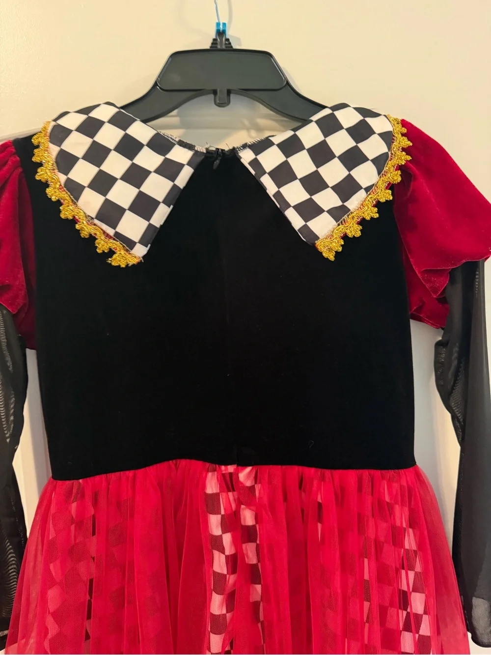Girls Queen of Hearts Kids Costume Dress. Size Large- fits 12-14